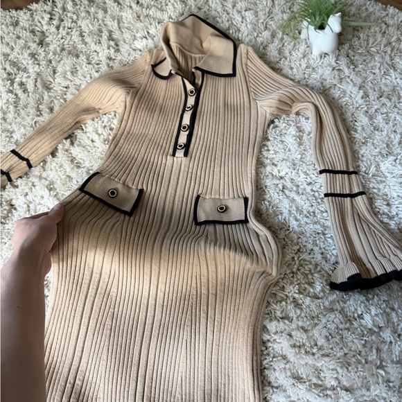 Elegant Long Sleeve Beige Thick vintage design unique Dress with Black Trim - Picture 6 of 6